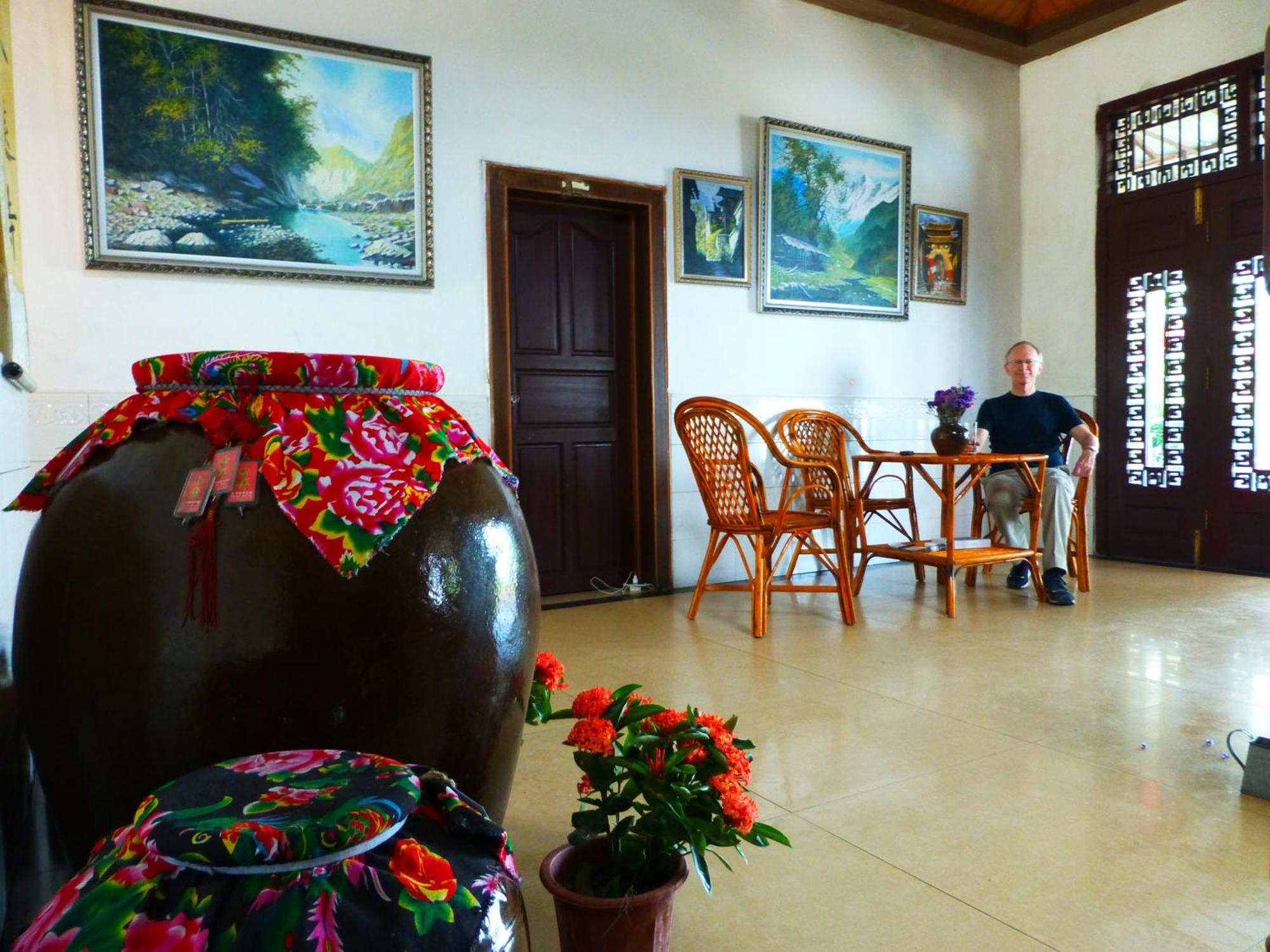 Yangshuo Moon Resort Hotel Exterior photo