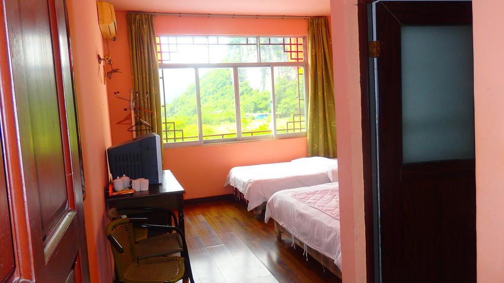 Yangshuo Moon Resort Hotel Room photo