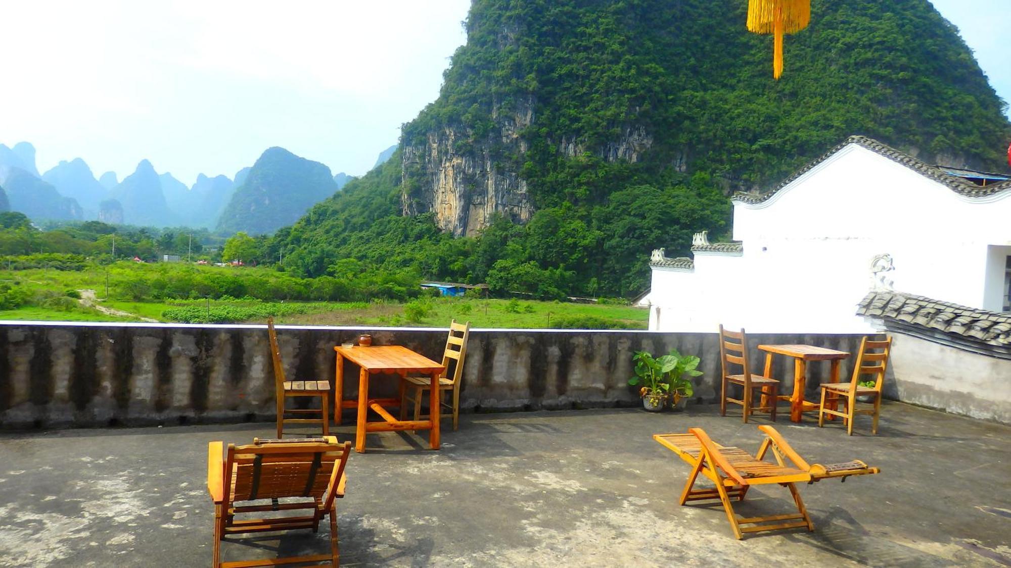 Yangshuo Moon Resort Hotel Exterior photo