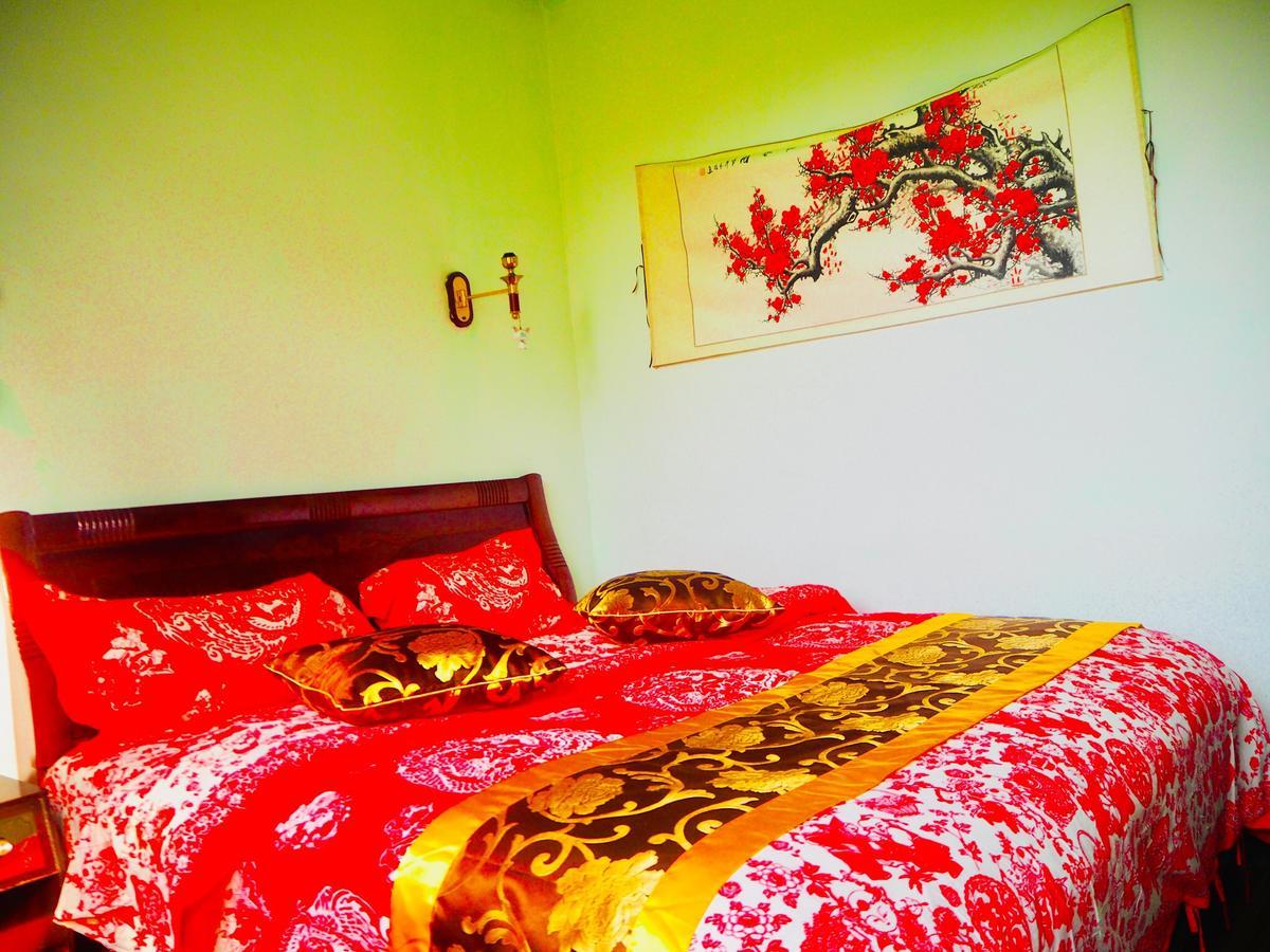 Yangshuo Moon Resort Hotel Exterior photo