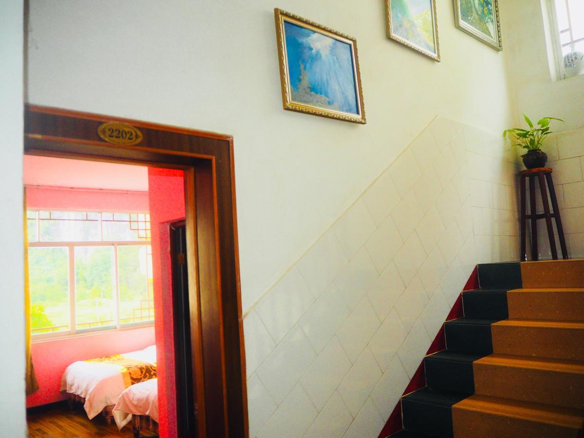 Yangshuo Moon Resort Hotel Exterior photo