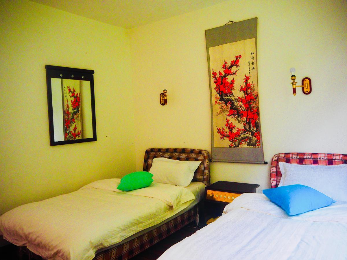 Yangshuo Moon Resort Hotel Exterior photo