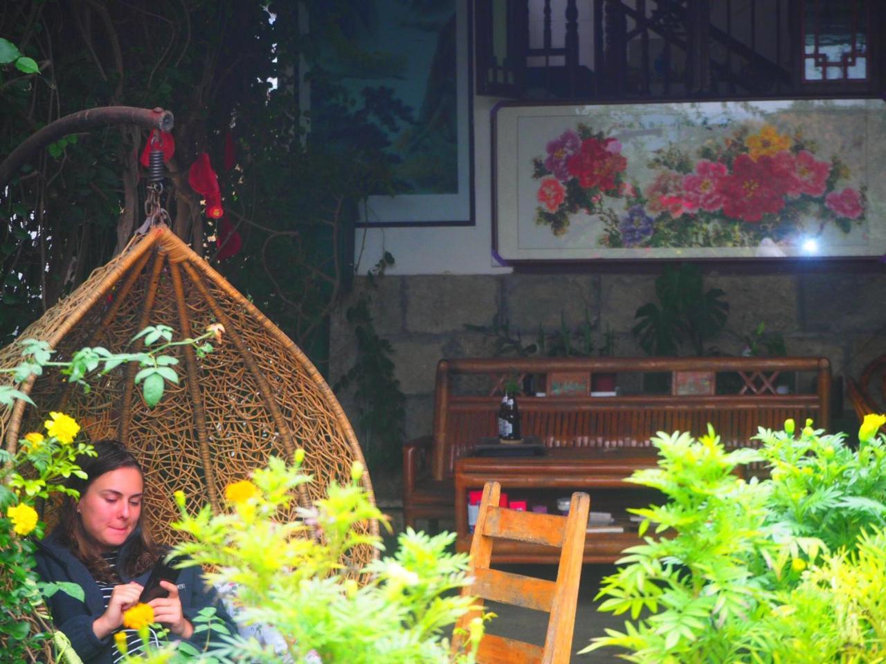 Yangshuo Moon Resort Hotel Exterior photo