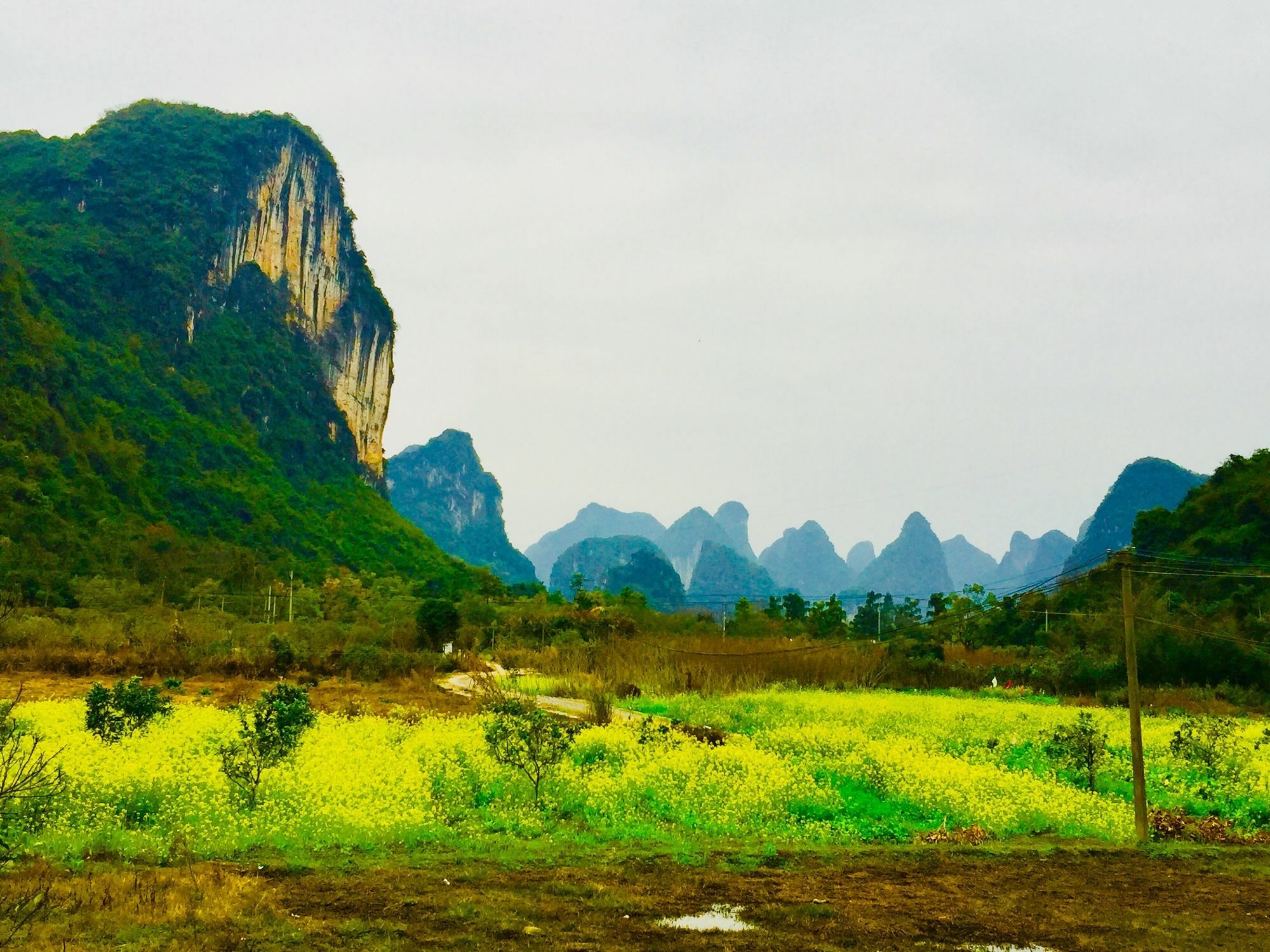 Yangshuo Moon Resort Hotel Exterior photo
