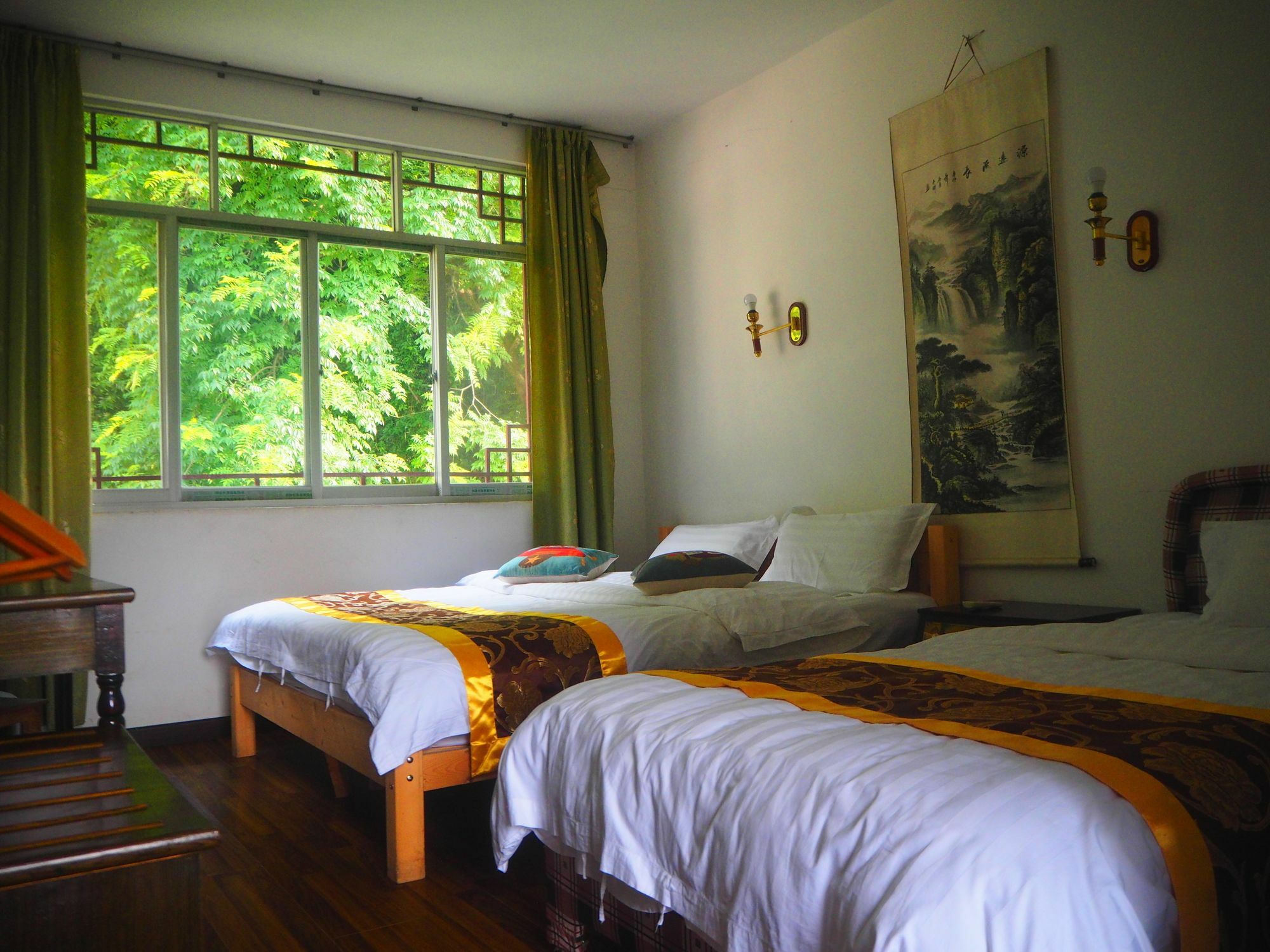 Yangshuo Moon Resort Hotel Exterior photo