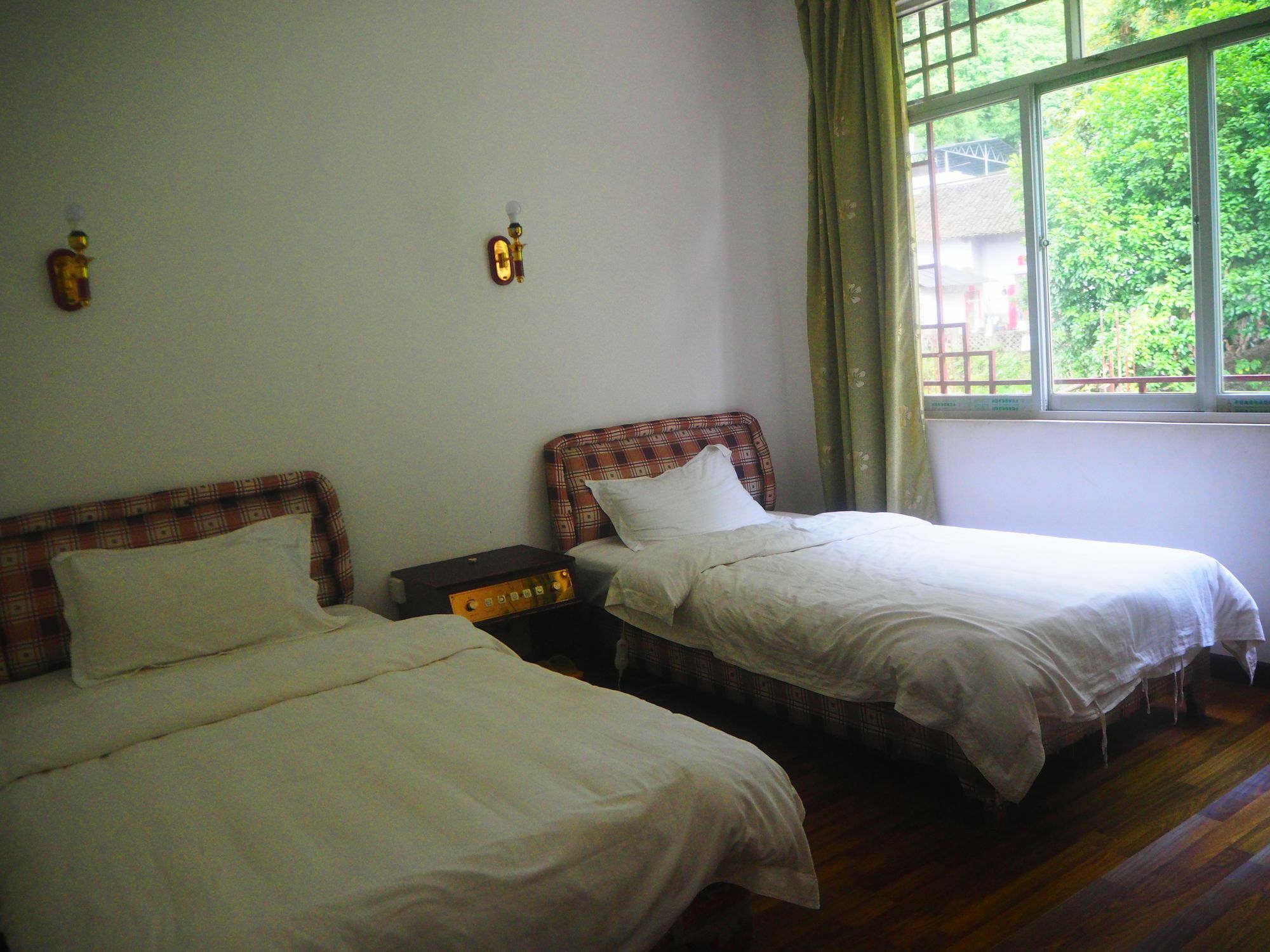 Yangshuo Moon Resort Hotel Exterior photo