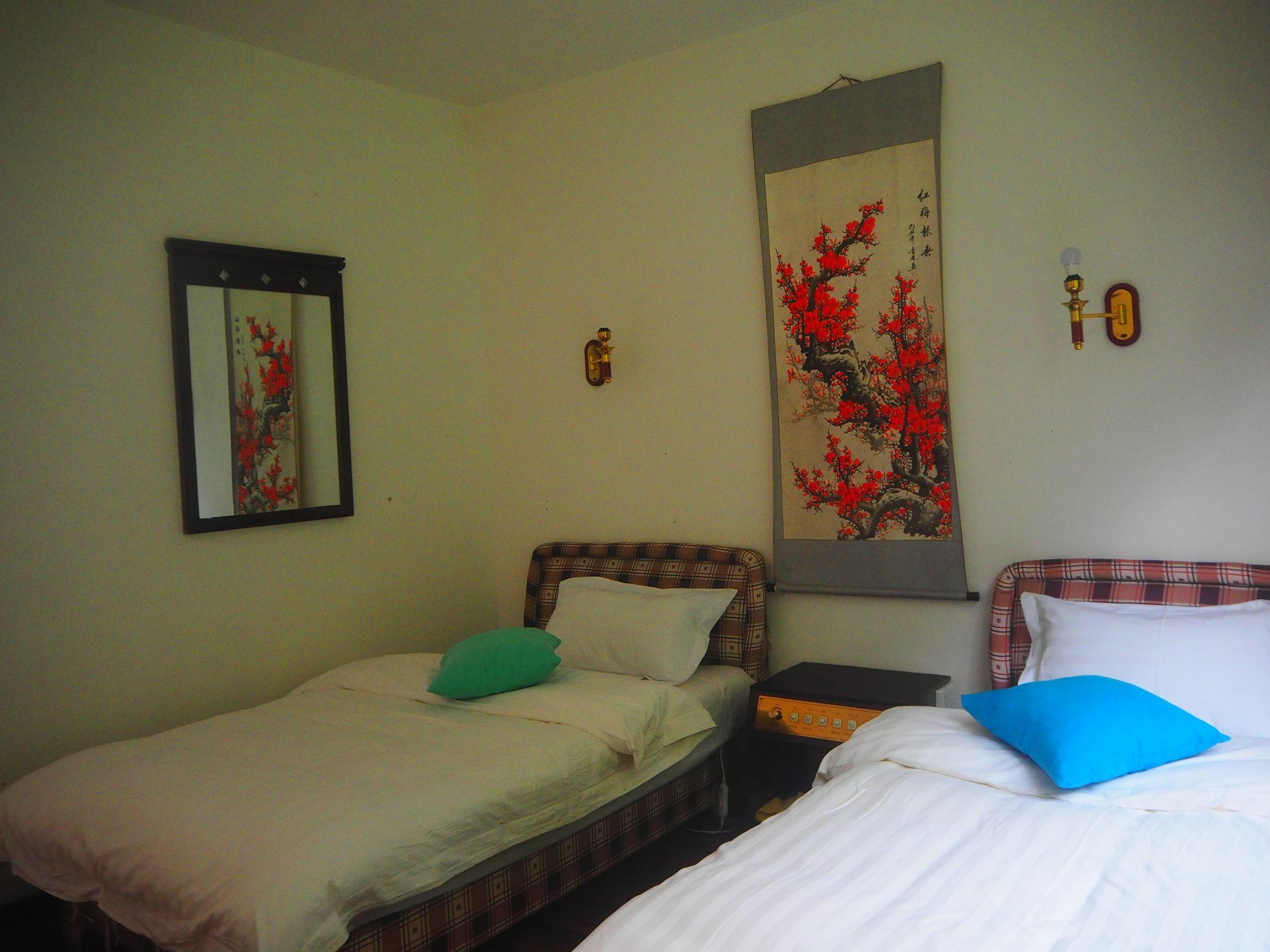 Yangshuo Moon Resort Hotel Exterior photo
